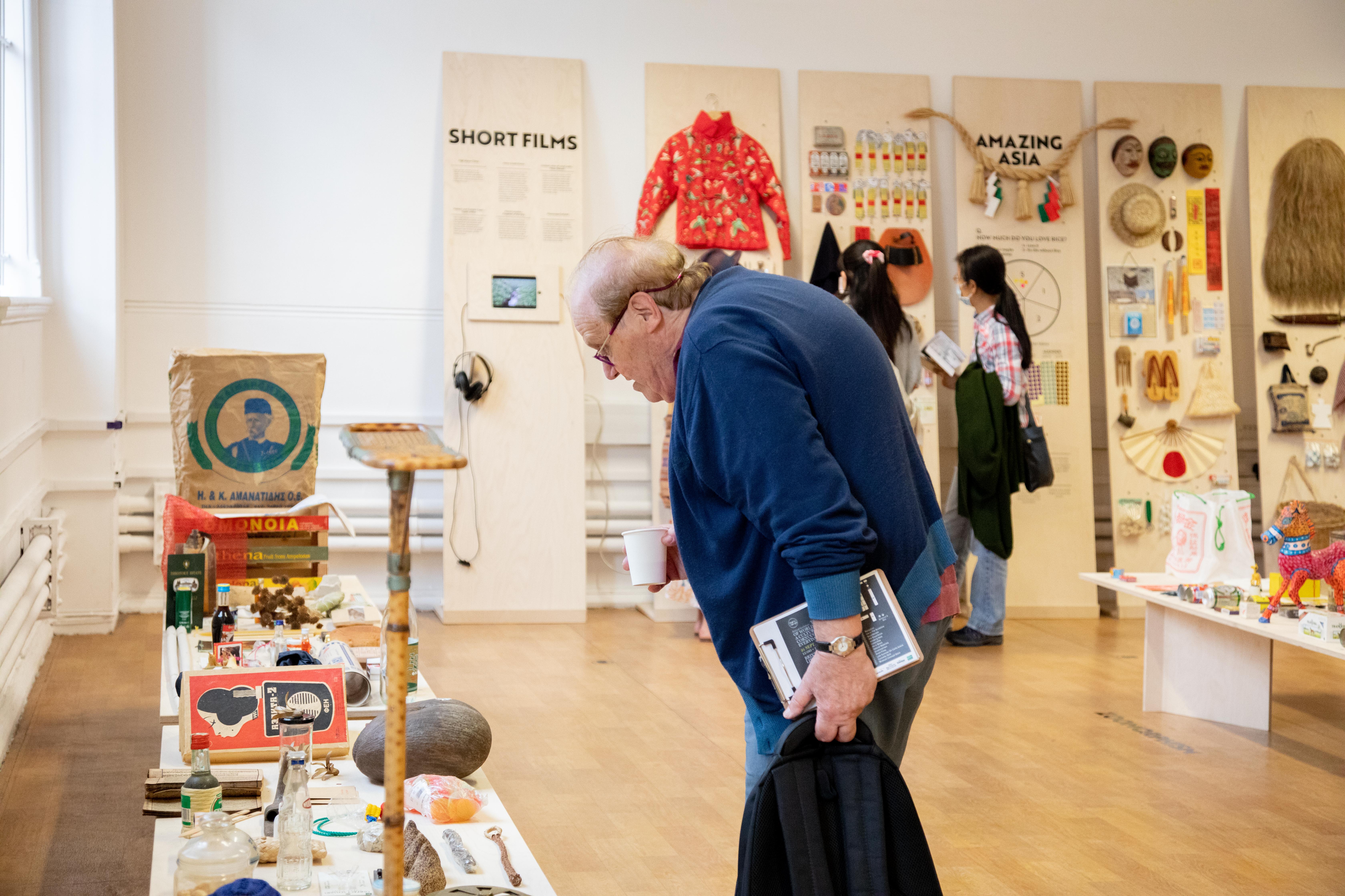 We have carefully chosen some of our curiosities from around the world and host a fun "Travel Things Museum Curiosity Quiz"