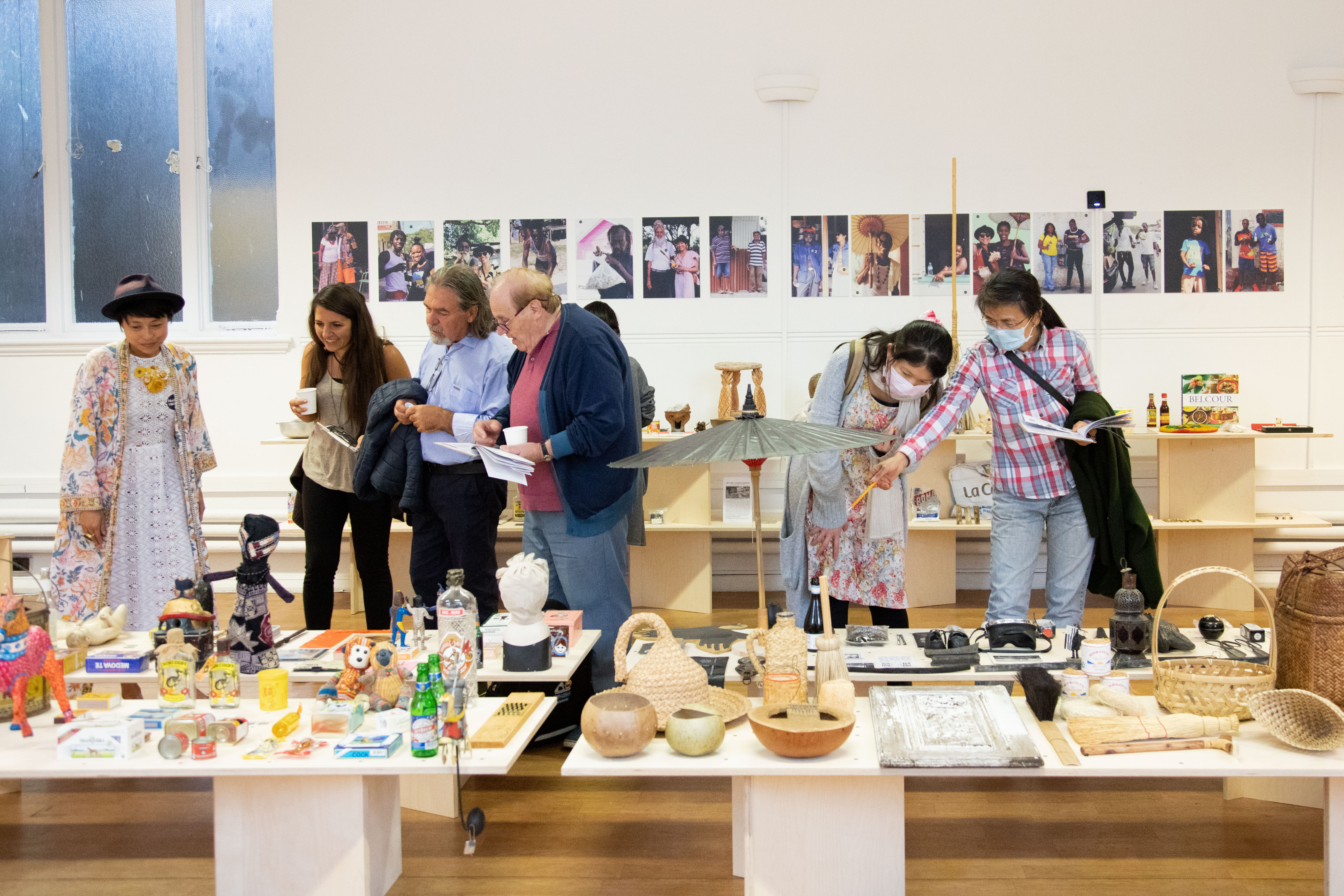 About the different use of sustainable and traditional materials, applying varied solutions to everyday problem.
