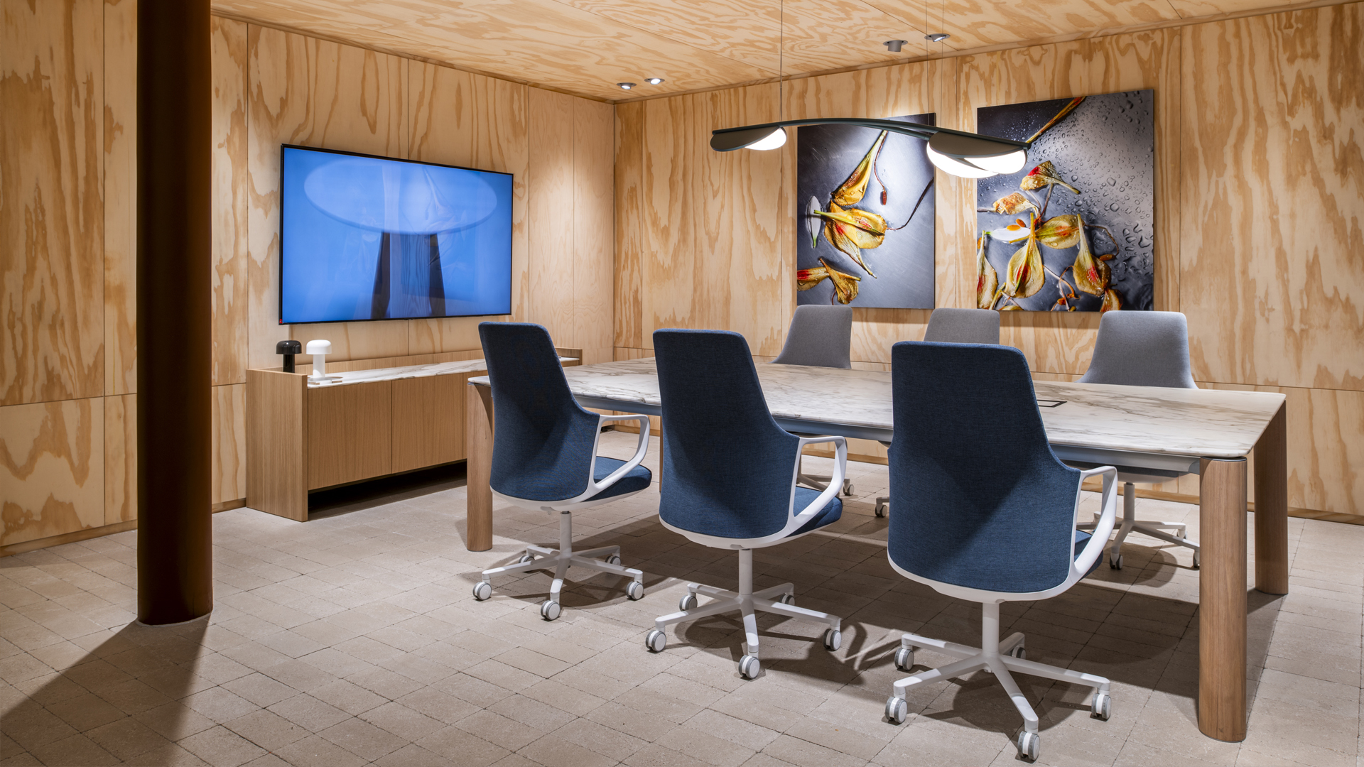 Calma chair by Benjamin Huber, sustainable design for collaborative workspaces.