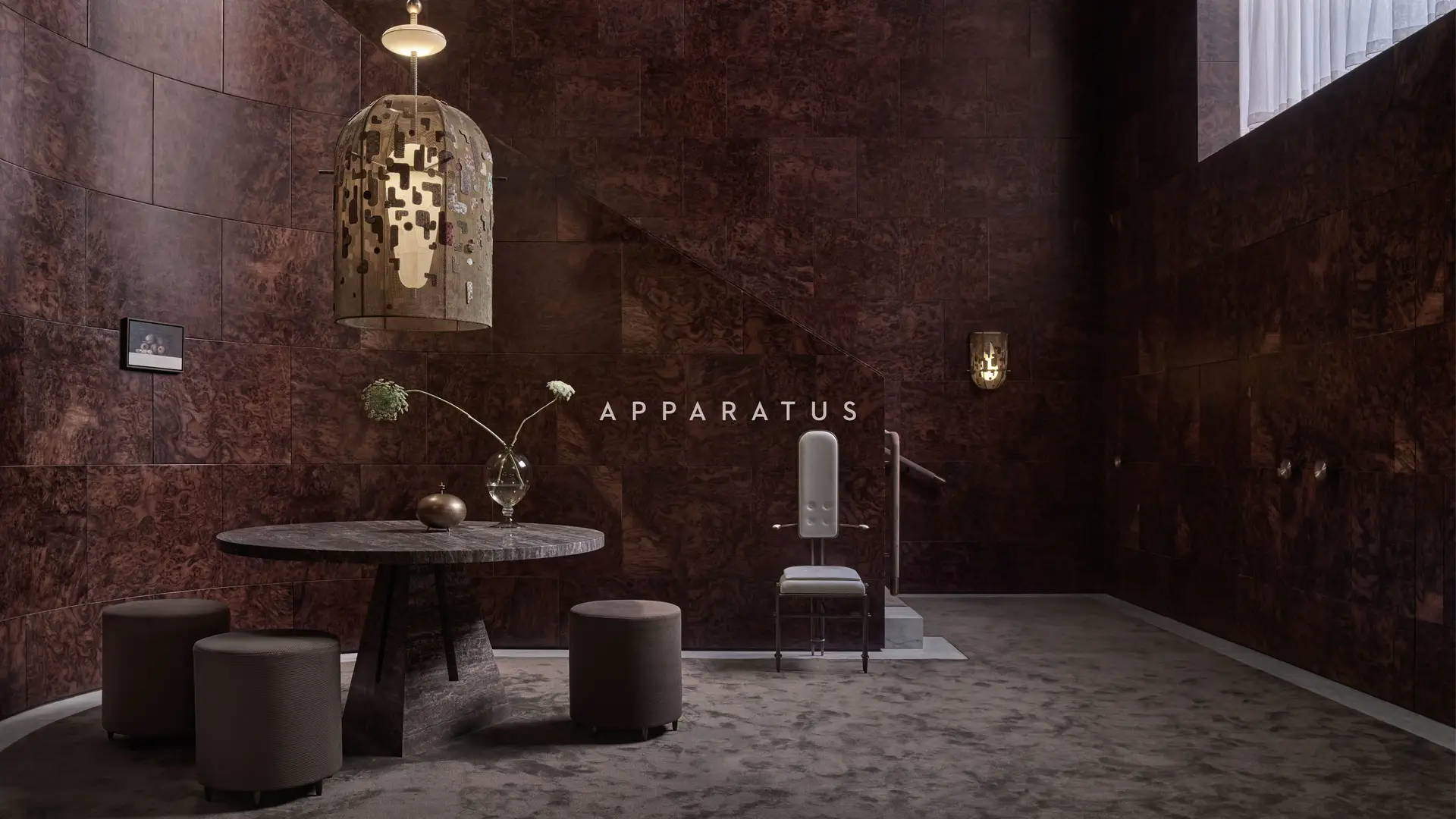 APPARATUS LONDON