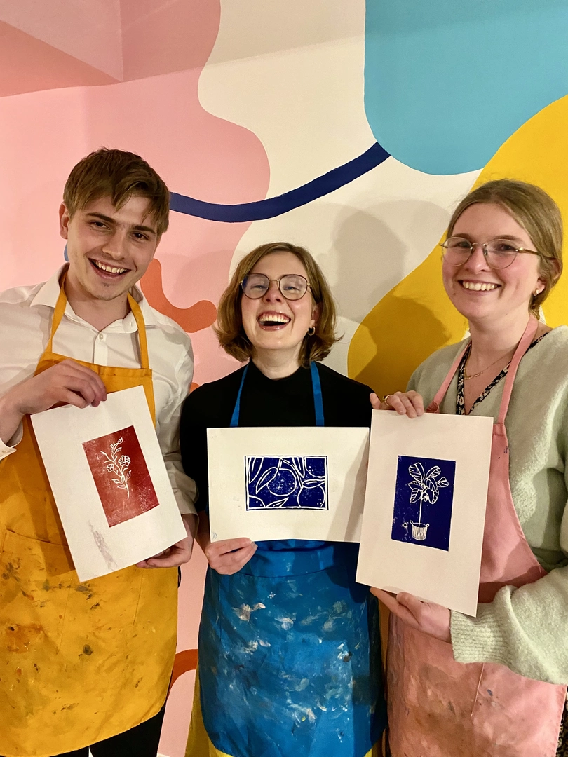Creatives holding their Art pieces
