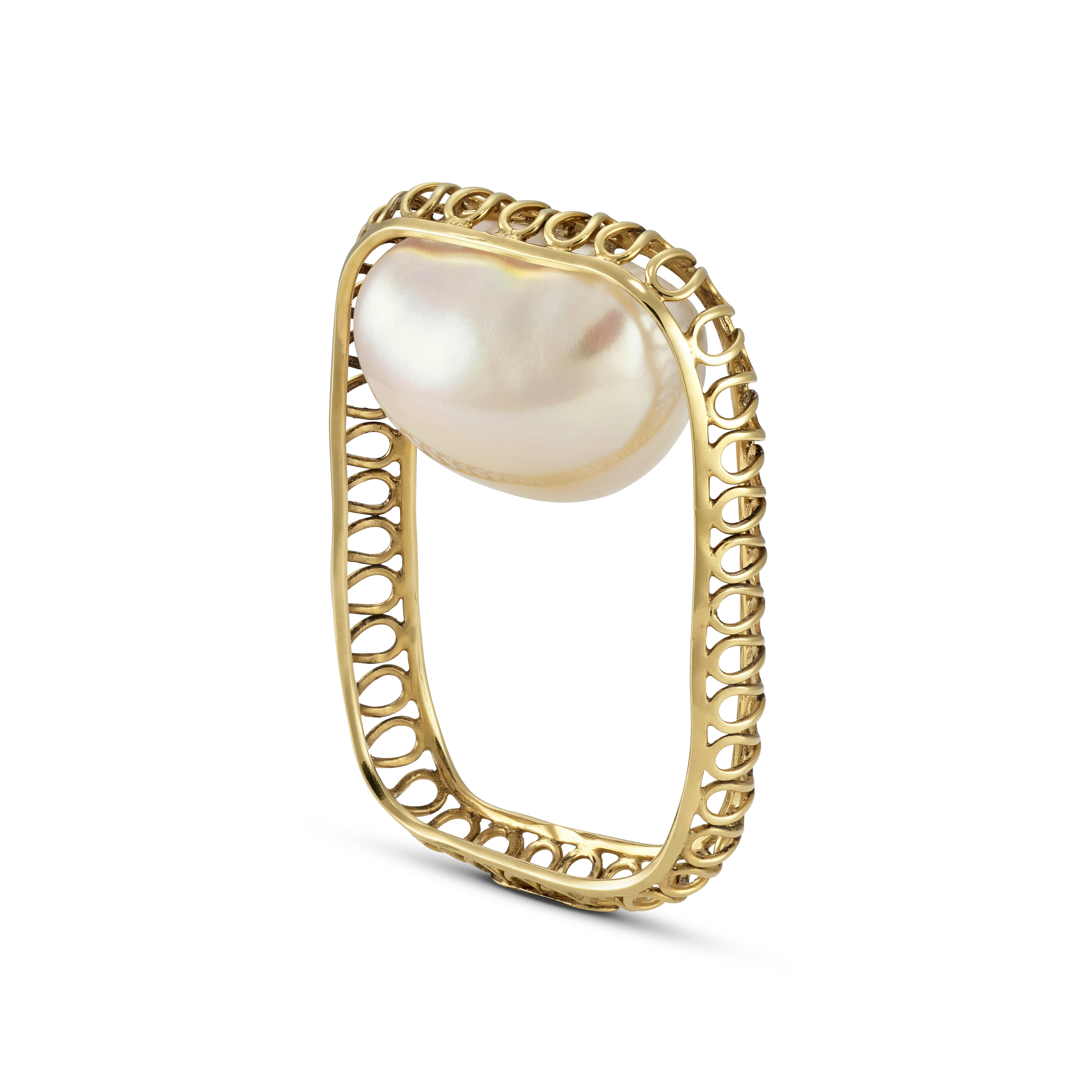 Image of a gold ring with a pearl.