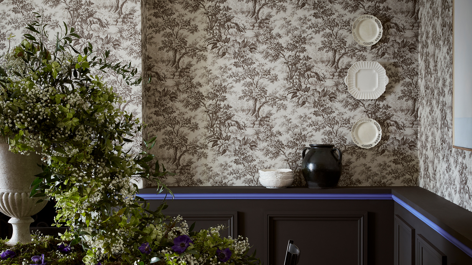 Wallpaper: Stag Toile – Chocolat Panelling: Chocolate Colour 124 Coving & Ceiling: Rolling Fog 143 Trim: Mambo 112