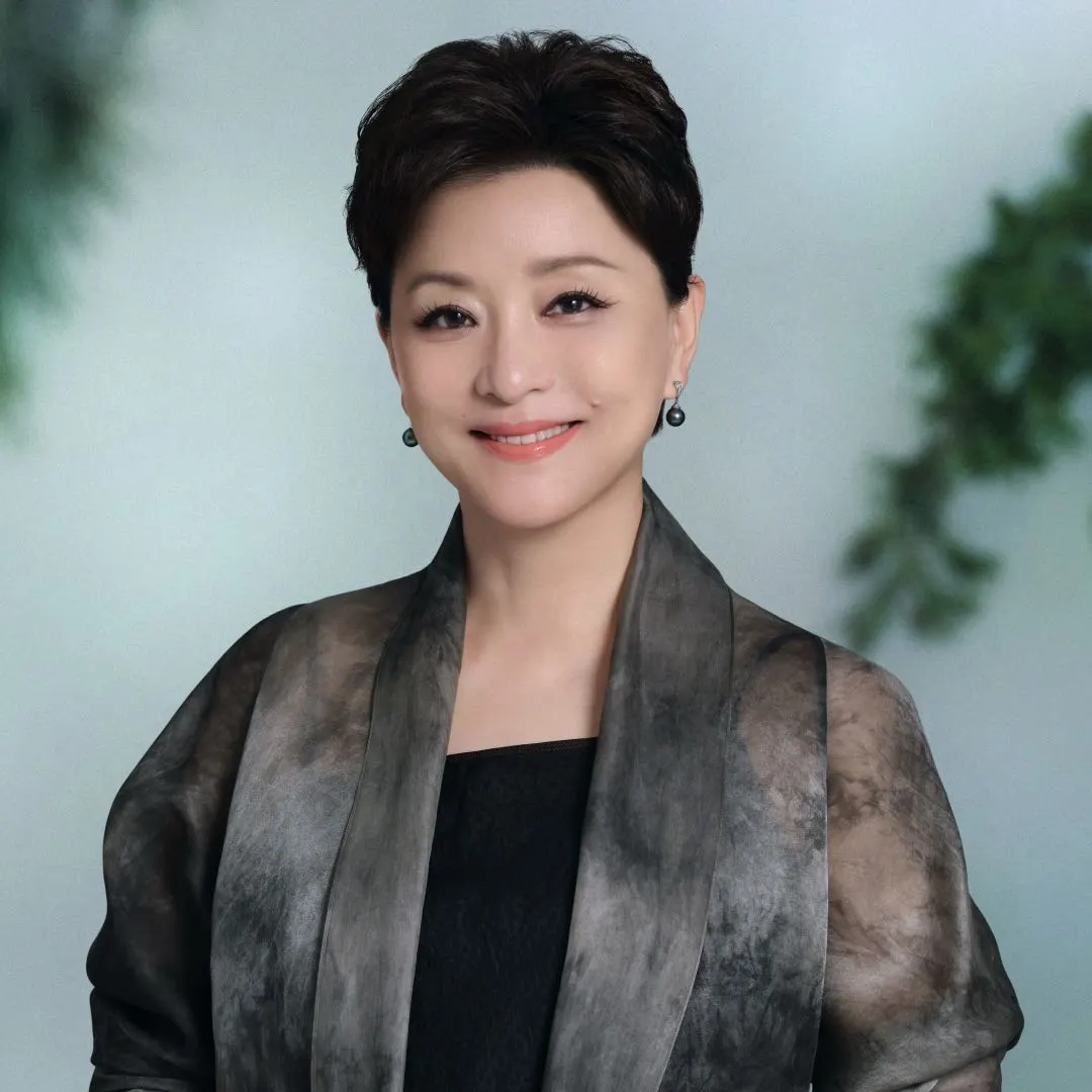 Ms. Yang Lan
